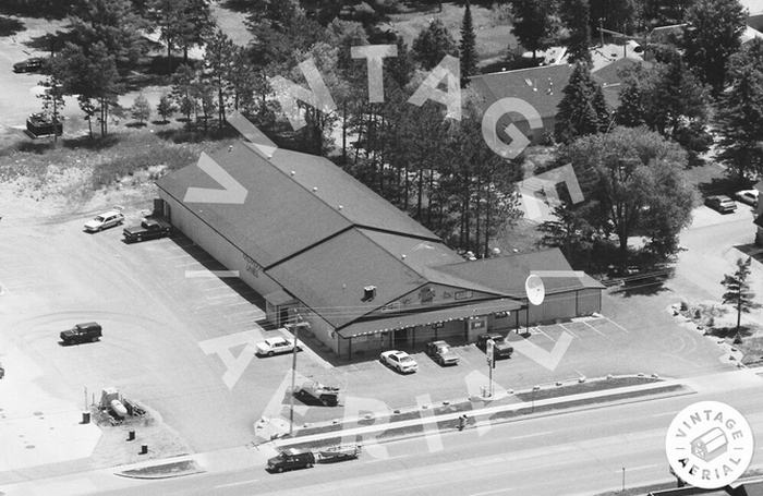 Fireball Lounge and Bowling Alley (Up North Grill) - 1996 Aerial (newer photo)